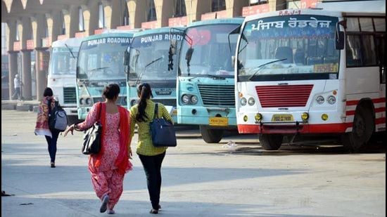 Pvt operators may pull buses off road amid fresh curbs - Hindustan Times