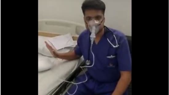 In a video that has gone viral amid the oxygen crisis, Sarvodaya Healthcare's Dr Alok said one can use a nebuliser for easy breathing, But as the video sent a wrong message, the doctor clarified and apologised.