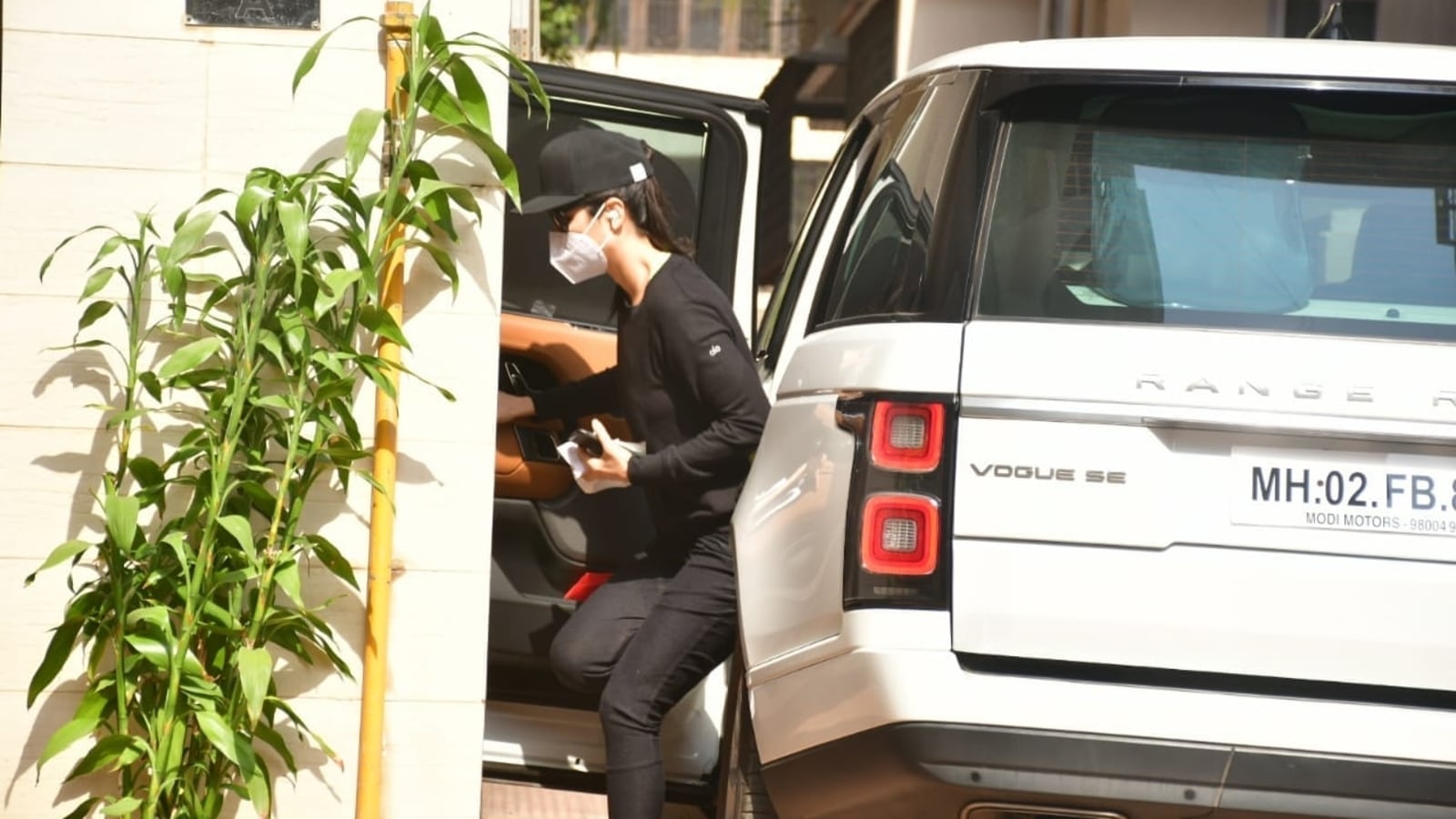 Katrina Kaif steps out for first time after testing negative, Saif Ali