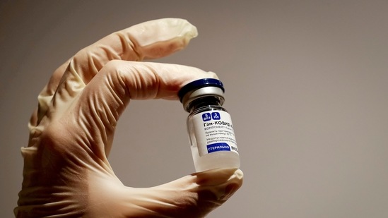 A medical specialist holds a vial of Sputnik V vaccine against the coronavirus in a department store in Moscow, Russia. (REUTERS) A medical specialist holds a vial of Sputnik V vaccine against the coronavirus in a department store in Moscow, Russia. (REUTERS)