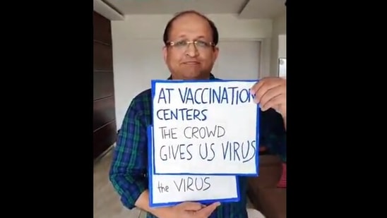 The image shows Dr. Tushar Shah showing some tips for those going to vaccination centres for getting the Covid-19 vaccine.(Twitter@DoctorLFC)