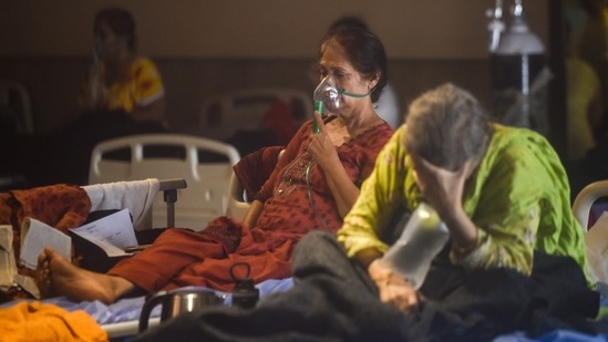 A view inside a temporary Covid Care Centre set up at Shehnai Banquet Hall attached to LNJP Hospital, in New Delhi, India, on Tuesday, April 27, 2021. (Photo by Amal KS/ Hindustan Times) A view inside a temporary Covid Care Centre set up at Shehnai Banquet Hall attached to LNJP Hospital, in New Delhi, India, on Tuesday, April 27, 2021. (Photo by Amal KS/ Hindustan Times)