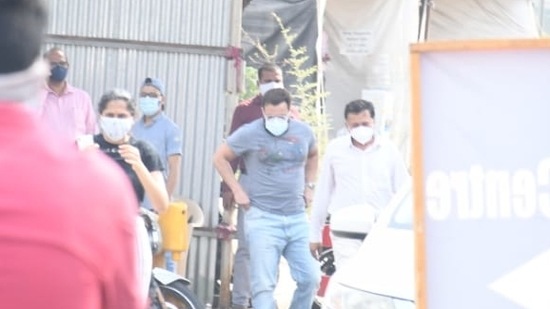 Saif Ali Khan at a vaccination centre. (Varinder Chawla)