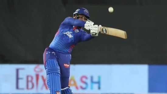 Shimron Hetmyer scored an unbeaten 53 off 25 balls against RCB in the IPL 2021 match no. 22 in Ahmedabad(IPL)