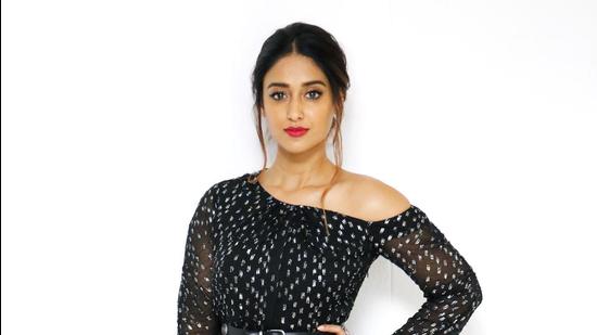 Actor Ileana D’Cruz makes sure she keeps a check on her mental health amid the ongoing Covid-19 crisis