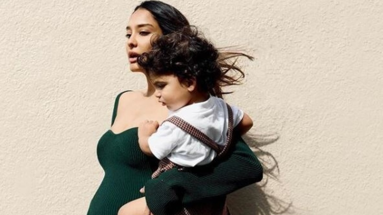 Lisa Haydon Drops Post With Son Leo Shares Pregnancy Mantra From The
