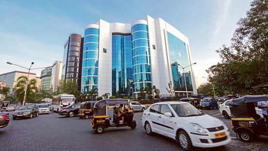 Exchange-traded funds (ETFs), index funds, overnight funds and existing close-ended schemes have been excluded from the order.(File photo) Exchange-traded funds (ETFs), index funds, overnight funds and existing close-ended schemes have been excluded from the order.(File photo)