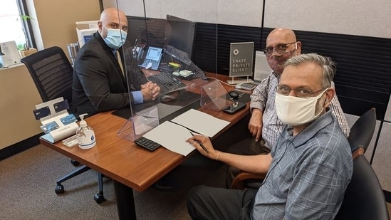 Arun Kankani, President of Sewa International USA, and Yagnesh Patel, Compliance Manager of Sewa International USA, at the bank.(Twitter / @sewausa) Arun Kankani, President of Sewa International USA, and Yagnesh Patel, Compliance Manager of Sewa International USA, at the bank.(Twitter / @sewausa)