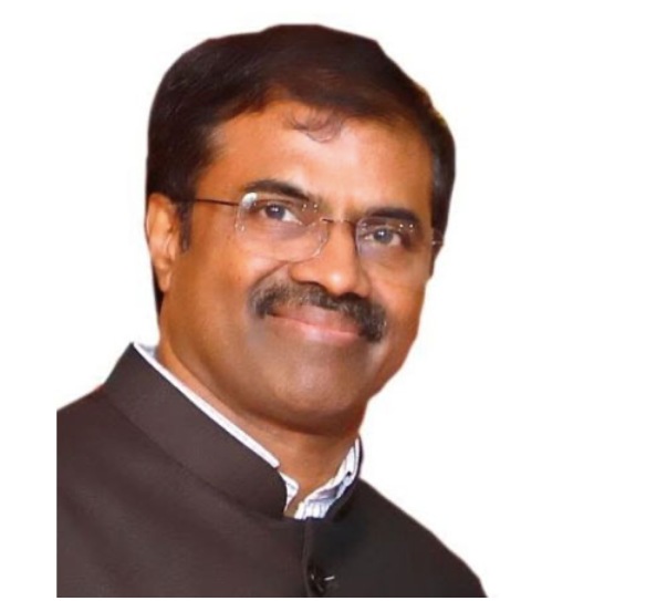 SS Rao also made a presentation of the Chapter's activities and congratulated the members for their active participation in the events. (ANI) SS Rao also made a presentation of the Chapter's activities and congratulated the members for their active participation in the events. (ANI)