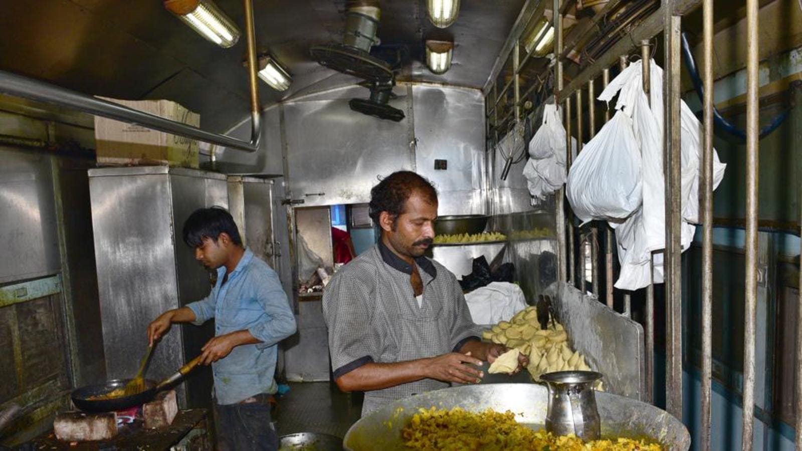 Pantry suspended in 4 trains to check covid spread Hindustan Times