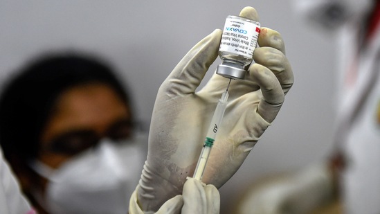 A medic prepares to administer a dose of Covid-19 vaccine at the government Omandurar Medical College and Hospital in Chennai on Wednesday. (PTI Photo )