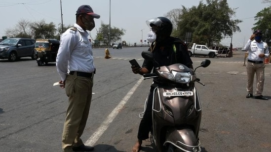 The sweeping curbs on movement of people and a host of other activities, imposed early this month, were to continue till 7 am on May 1.(HT file photo) The sweeping curbs on movement of people and a host of other activities, imposed early this month, were to continue till 7 am on May 1.(HT file photo)