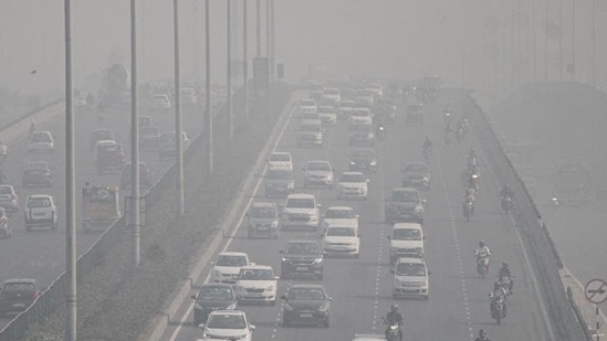 According to SAFAR, the AQI for Noida is likely to slightly improve on Friday.(PTI) According to SAFAR, the AQI for Noida is likely to slightly improve on Friday.(PTI)