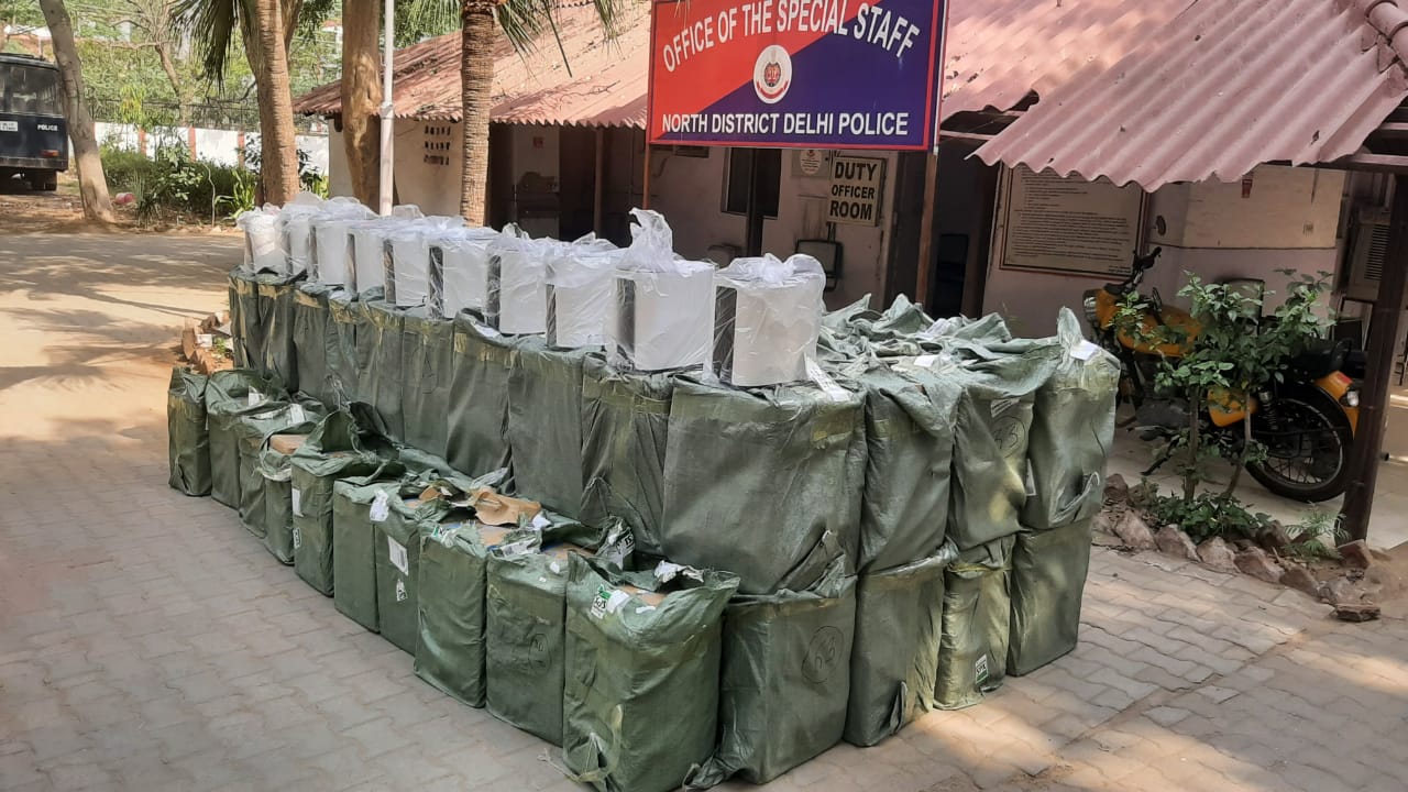 The alleged racketeers would have earned between Rs1.53 crore and ₹1.87 crore, more than double their investment, had they managed to sell the machines in black market, the police said. (Photo: Delhi Police) The alleged racketeers would have earned between Rs1.53 crore and ₹1.87 crore, more than double their investment, had they managed to sell the machines in black market, the police said. (Photo: Delhi Police)