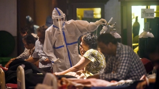 A view inside the temporary Covid-19 care centre attached to LNJP Hospital, at Shehnai Banquet Hall, in New Delhi, India, on Friday, April 30, 2021. (Photo by Amal KS/ Hindustan Times) A view inside the temporary Covid-19 care centre attached to LNJP Hospital, at Shehnai Banquet Hall, in New Delhi, India, on Friday, April 30, 2021. (Photo by Amal KS/ Hindustan Times)