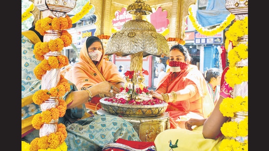 Thane’s Jain community celebrates Mahavir Jayanti, the birth anniversary of the 24th Jain Tirthankar Bhagwan Mahavir, in April 2019. (Praful Gangurde/Hindustan Times via Getty Images) Thane’s Jain community celebrates Mahavir Jayanti, the birth anniversary of the 24th Jain Tirthankar Bhagwan Mahavir, in April 2019. (Praful Gangurde/Hindustan Times via Getty Images)