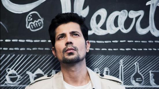 Sumeet is glad that his wife and son are in Jammu as cases are low there Sumeet is glad that his wife and son are in Jammu as cases are low there