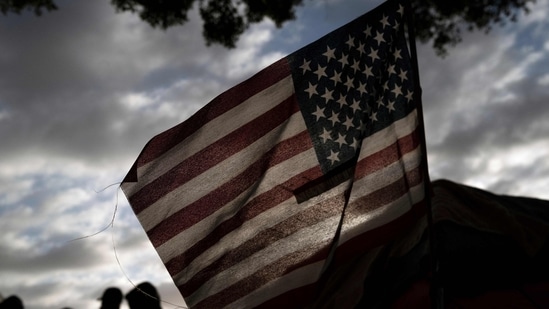 Moscow has moved to ban the U.S. Embassy and consular offices from hiring Russian and third-country nationals as part of its retaliation to a set of new U.S. sanctions imposed over Russian interference in the 2020 U.S. presidential election(AFP) Moscow has moved to ban the U.S. Embassy and consular offices from hiring Russian and third-country nationals as part of its retaliation to a set of new U.S. sanctions imposed over Russian interference in the 2020 U.S. presidential election(AFP)