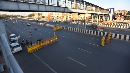 News updates from HT: Delhi traders' body wants lockdown ...