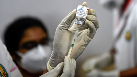 The Union government on April 19 announced that the country’s vaccination drive has been expanded to include all people above 18 years of age to receive the shot from May 1.(PTI) The Union government on April 19 announced that the country’s vaccination drive has been expanded to include all people above 18 years of age to receive the shot from May 1.(PTI)
