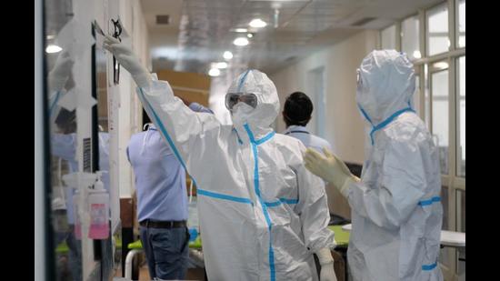 Doctors at the institute say not all cases are coming from staff working at the Covid wards, as precautions often take a back seat in the emergency block. (HT File Photo)