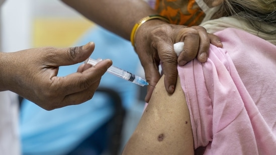 A health worker administers the Bharat Biotech Ltd. Covaxin vaccine to a senior citizen at a Covid-19 vaccination center set up at the Delhi Municipal Corp. Public Health Center in the Daryagunj area of New Delhi, India, on Saturday, May 1, 2021. (Bloomberg) A health worker administers the Bharat Biotech Ltd. Covaxin vaccine to a senior citizen at a Covid-19 vaccination center set up at the Delhi Municipal Corp. Public Health Center in the Daryagunj area of New Delhi, India, on Saturday, May 1, 2021. (Bloomberg)