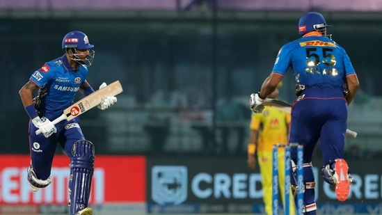 Kieron Pollard and Krunal Pandya turned things around in chase.(IPL)