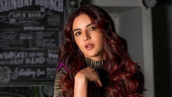 Jasmin Bhasin had earlier talked about having suicidal thoughts during her struggling days.