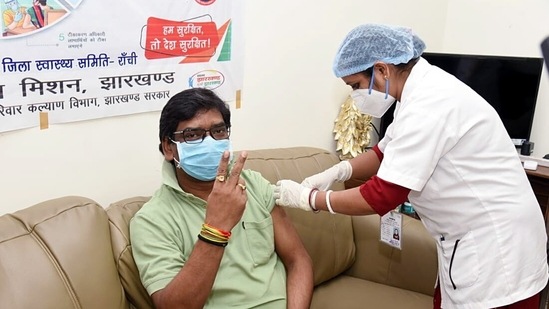Jharkhand chief minister Hemant Soren takes the first dose of the Covid-19 vaccine at the vaccination booth in Ranchi on Thursday. (ANI Photo) Jharkhand chief minister Hemant Soren takes the first dose of the Covid-19 vaccine at the vaccination booth in Ranchi on Thursday. (ANI Photo)