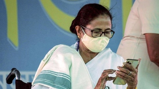 Trinamool supremo Mamata Banerjee on Sunday said BJP's vote downslide should continue.(HT_PRINT)