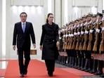 New Zealand prime minister Jacinda Ardern (R) and China's premier Li Keqiang attend a welcome ceremony at the Great Hall of the People in Beijing, China, on April 1, 2019. (Jason Lee / REUTERS)