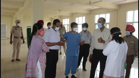 DC Varinder Kumar Sharma (second from left) during his visit to Jawaddi on Monday. (HT Photo) DC Varinder Kumar Sharma (second from left) during his visit to Jawaddi on Monday. (HT Photo)