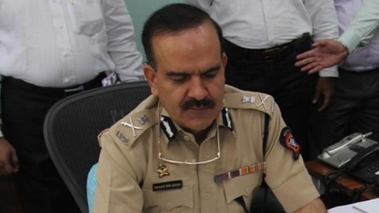 Param Bir Singh is already facing an FIR registered by an Akola police inspector BR Ghadge. (HT File Photo/Praful Gangurde) Param Bir Singh is already facing an FIR registered by an Akola police inspector BR Ghadge. (HT File Photo/Praful Gangurde)