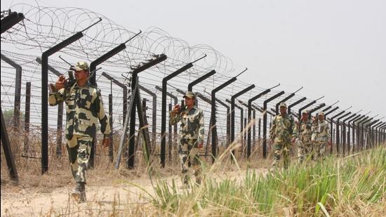 The intruder was shot dead by BSF personnel near the border at Khalra village in Tarn Taran district on Sunday night. (Sameer Sehgal/HT file) The intruder was shot dead by BSF personnel near the border at Khalra village in Tarn Taran district on Sunday night. (Sameer Sehgal/HT file)