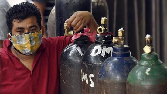 Oxygen cylinders are in huge demand across the country. (HT PHOTO)