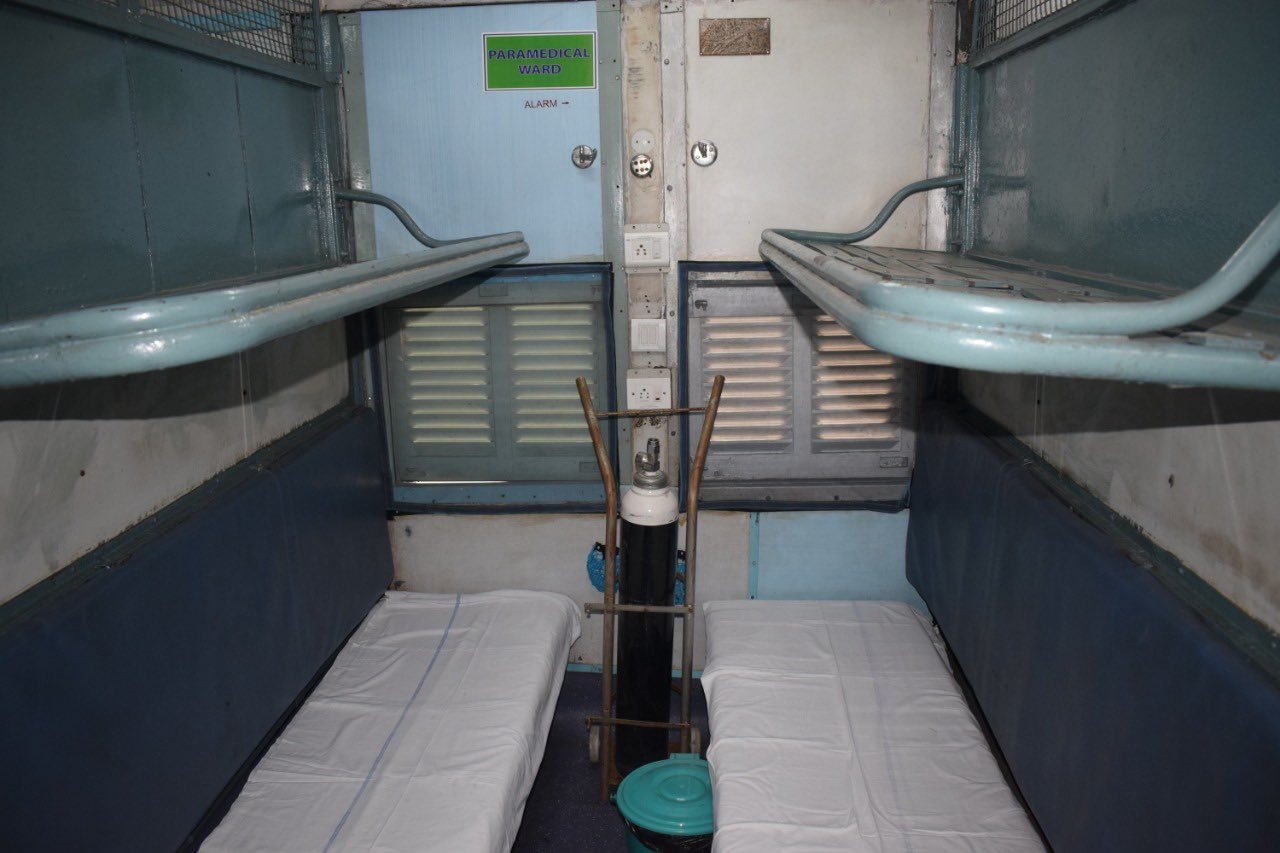 Photo via @RailMinIndia on Twitter Photo via @RailMinIndia on Twitter