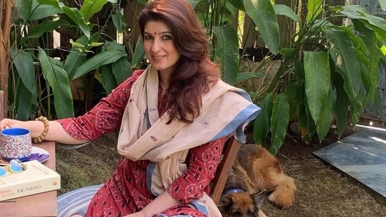 Twinkle Khanna urged everyone to donate towards Covid-19 relief.