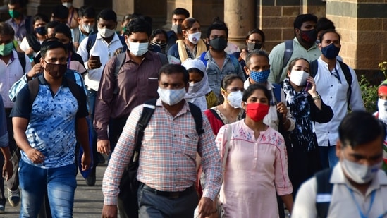 On Monday, the daily Covid-19 tally in Maharashtra dipped below the 50,000-mark for the first time in almost a month after 48,621 cases were reported in the last 24 hours. (Bhushan Koyande / HT file photo) On Monday, the daily Covid-19 tally in Maharashtra dipped below the 50,000-mark for the first time in almost a month after 48,621 cases were reported in the last 24 hours. (Bhushan Koyande / HT file photo)