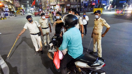 “After holding discussions with various ministers and officials yesterday, we decided to implement the lockdown in Bihar till May 15, 2021,” Bihar chief minister Nitish Kumar tweeted (PTI04_20_2021_000011B)(PTI)