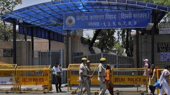 Sub jail number 6, which holds only women prisoners, is far less populated than the men’s barracks, said prison officials.(Vipin Kumar/Hindustan Times) Sub jail number 6, which holds only women prisoners, is far less populated than the men’s barracks, said prison officials.(Vipin Kumar/Hindustan Times)