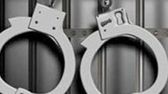 Police recovered 87 empty oxygen cylinders and  ₹1 lakh from their possession, the officer said, adding the accused have confessed to the crime. (HT Archives. Representative image)