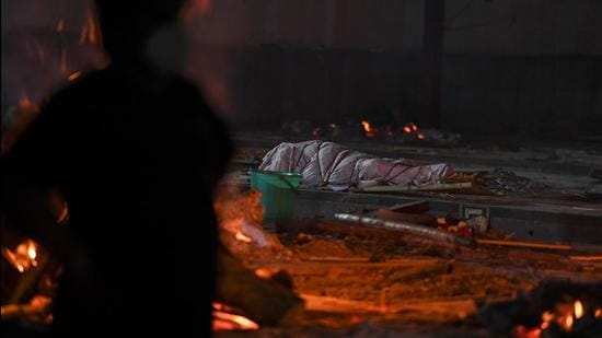 MP district officials have been asked to ensure respectful cremation of the infected people. AFP Photo/Representative use. MP district officials have been asked to ensure respectful cremation of the infected people. AFP Photo/Representative use.