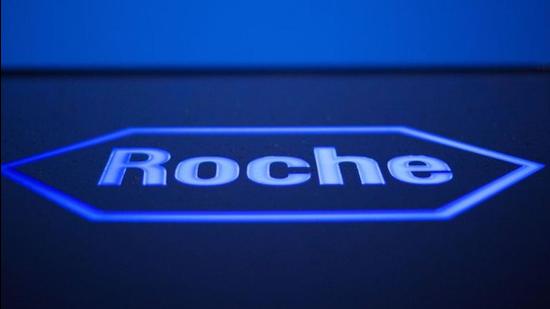 Swiss pharmaceutical giant Roche on Wednesday announced that the Central Drugs Standards Control Organisation (CDSCO) has provided Emergency Use Authorisation for the firm’s antibody cocktail in India to treat Covid-19 patients. (REUTERS PHOTO.) Swiss pharmaceutical giant Roche on Wednesday announced that the Central Drugs Standards Control Organisation (CDSCO) has provided Emergency Use Authorisation for the firm’s antibody cocktail in India to treat Covid-19 patients. (REUTERS PHOTO.)