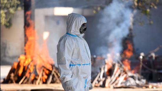 Data shows that 121 people have succumbed to the virus over the past ten days since April 26 in southern district of Punjab (HT file) Data shows that 121 people have succumbed to the virus over the past ten days since April 26 in southern district of Punjab (HT file)