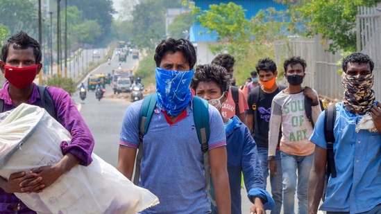 The migrant workers will be tested again before departure for home from the quarantine facilities, Chief Secretary Sukhdev Singh said.(PTI file photo)