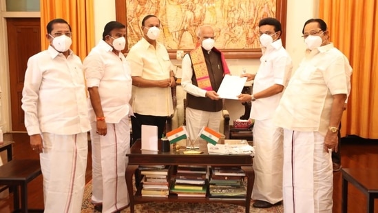 DMK's Stalin meets Governor Banwarilal Purohit. DMK's Stalin meets Governor Banwarilal Purohit.
