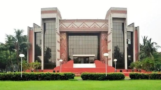 The MBAEx programme of IIM Calcutta is a one-year full-time residential course for executives with over five years of professional experience, the premier B School said in a statement. (HT File) The MBAEx programme of IIM Calcutta is a one-year full-time residential course for executives with over five years of professional experience, the premier B School said in a statement. (HT File)