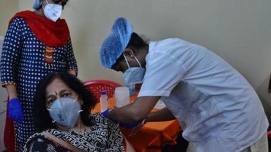The ministry said 6,71,285 beneficiaries in the age group of 18-44 years have received their first dose of Covid vaccine across 12 states and UTs. The ministry said 6,71,285 beneficiaries in the age group of 18-44 years have received their first dose of Covid vaccine across 12 states and UTs.