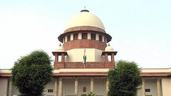 Centre moves SC against show cause notice of contempt to it by the Delhi HC yesterday over deficit in oxygen supply to Delhi. (Representational Image)