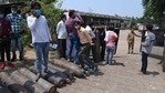 People waiting to refill their cylinders with oxygen for Covid-19 patients in Moradabad.(AFP) People waiting to refill their cylinders with oxygen for Covid-19 patients in Moradabad.(AFP)